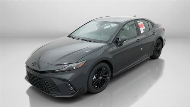 2026 Toyota Camry SE — photo 1 of 16