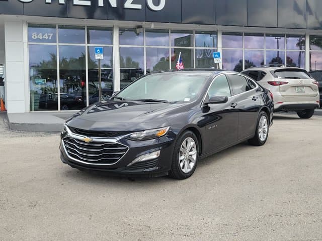 2023 Chevrolet Malibu LT — photo 1 of 29