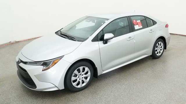 2027 Toyota Corolla LE — photo 1 of 32