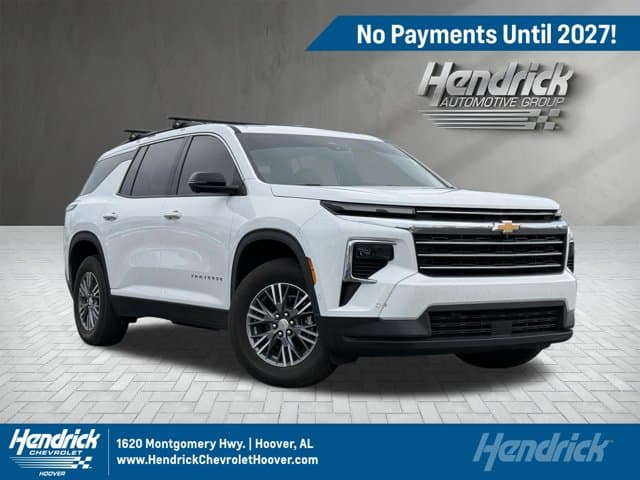 2025 Chevrolet Traverse FWD LT — photo 1 of 16