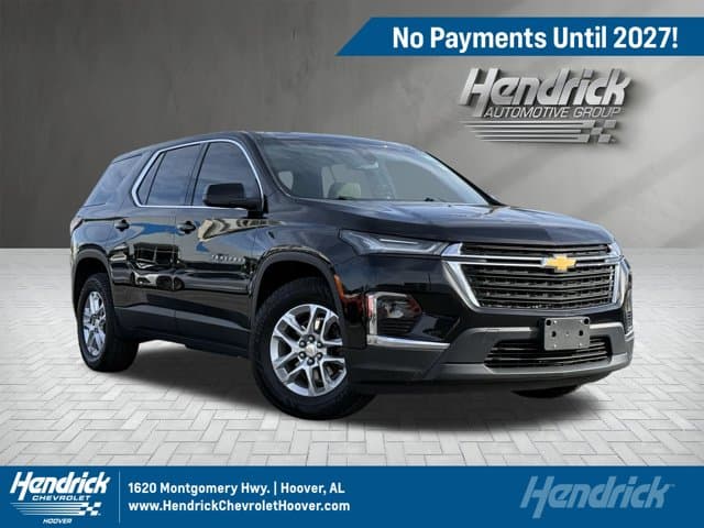 2022 Chevrolet Traverse LS — photo 1 of 16