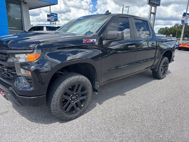 2022 Chevrolet Silverado 1500 Custom Trail Boss — photo 1 of 12