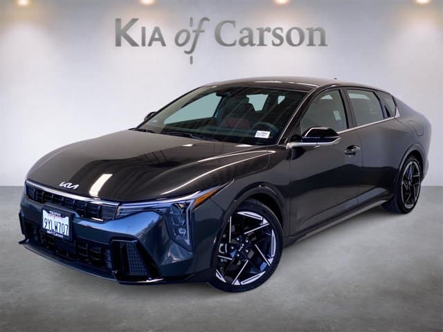 2026 Kia K4 GT-Line — photo 1 of 33