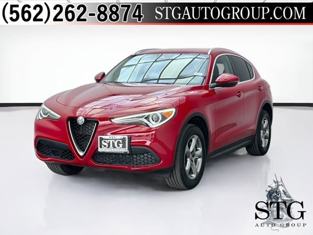 2021 Alfa Romeo Stelvio Base — photo 1 of 20