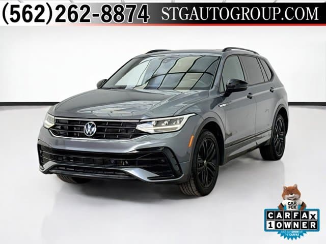 2022 Volkswagen Tiguan SE R-Line Black — photo 1 of 22