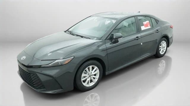 2026 Toyota Camry LE — photo 1 of 46