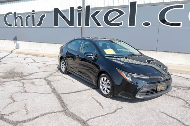 2024 Toyota Corolla LE — photo 1 of 28