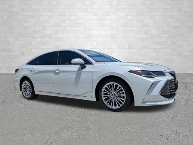 2019 Toyota Avalon XLE — photo 1 of 31