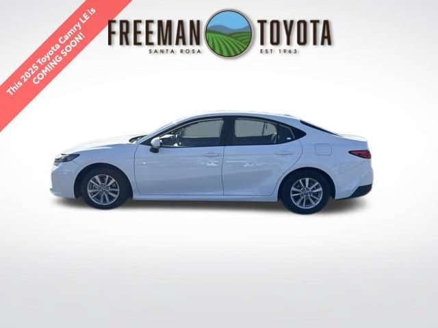 2025 Toyota Camry LE — photo 1 of 8