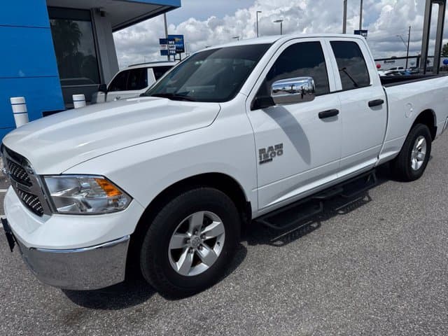 2024 RAM 1500 Classic SLT — photo 1 of 15