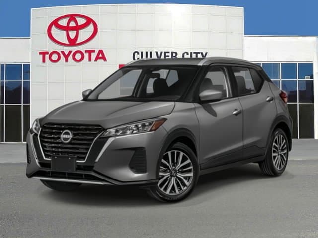 2022 Nissan Kicks SV — photo 1 of 18