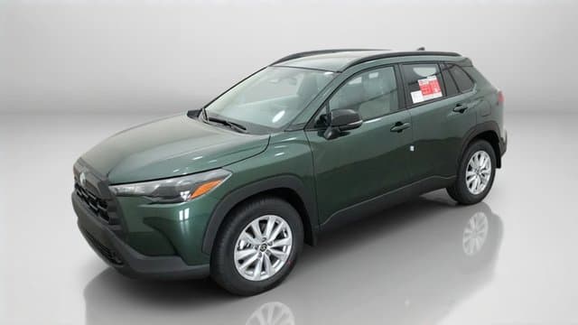 2026 Toyota Corolla Cross LE — photo 1 of 16