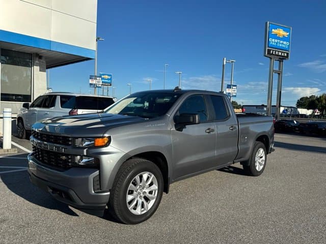 2020 Chevrolet Silverado 1500 Custom — photo 1 of 14