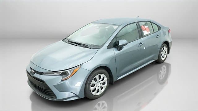 2027 Toyota Corolla LE — photo 1 of 24