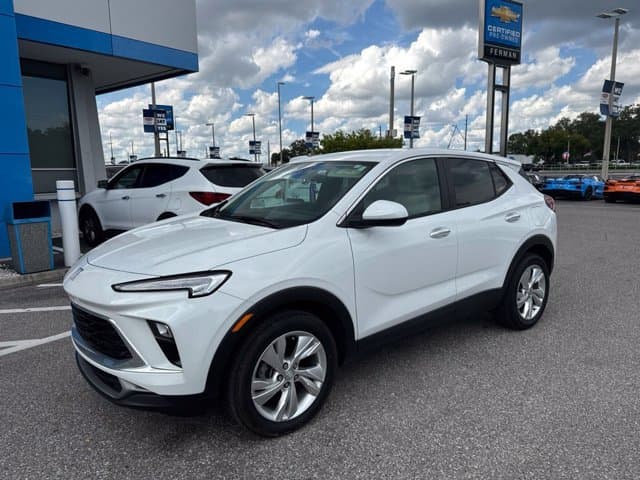 2024 Buick Encore GX Preferred — photo 1 of 15