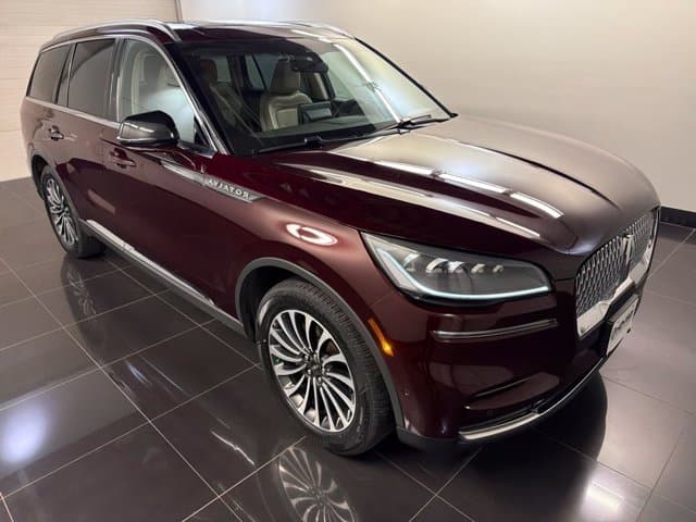2022 Lincoln Aviator Reserve — photo 1 of 44