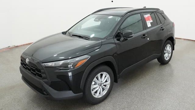 2026 Toyota Corolla Cross LE — photo 1 of 32