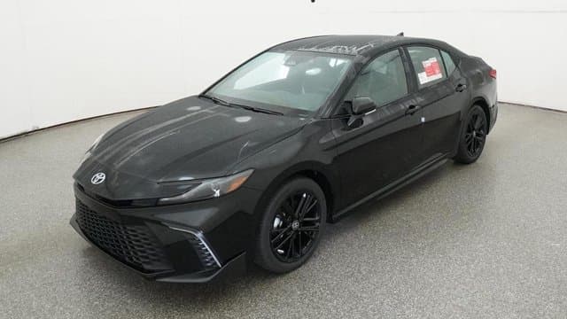 2026 Toyota Camry SE — photo 1 of 52