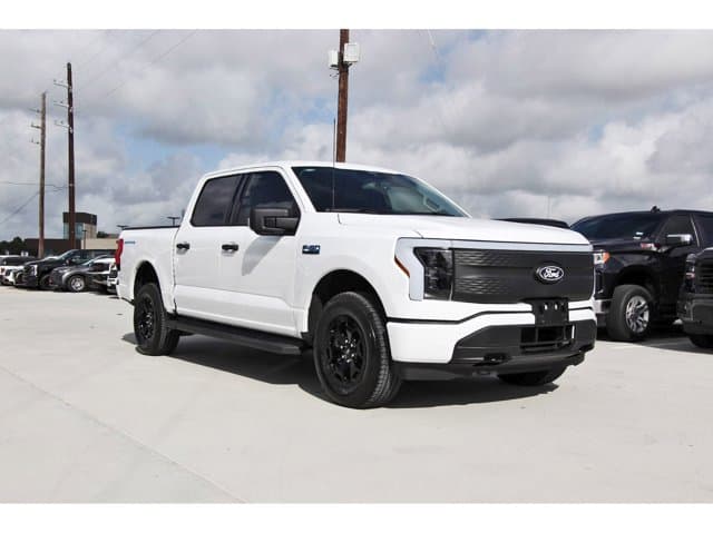 2025 Ford F-150 Lightning XLT — photo 1 of 34