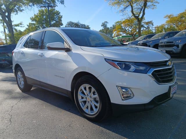 2018 Chevrolet Equinox LT — photo 1 of 30