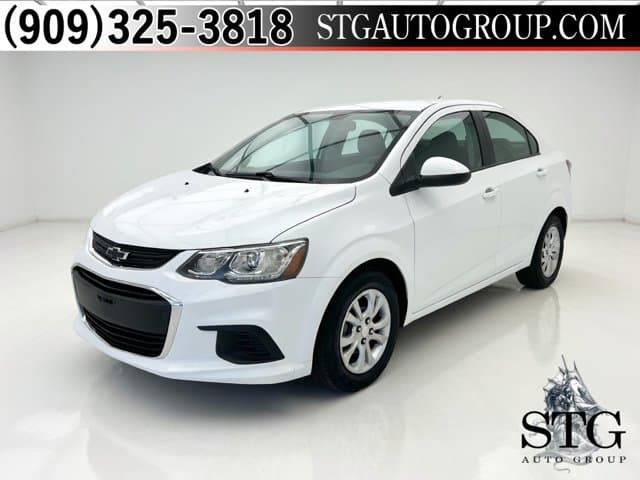 2019 Chevrolet Sonic LT — photo 1 of 16