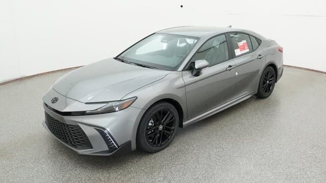 2026 Toyota Camry SE — photo 1 of 32