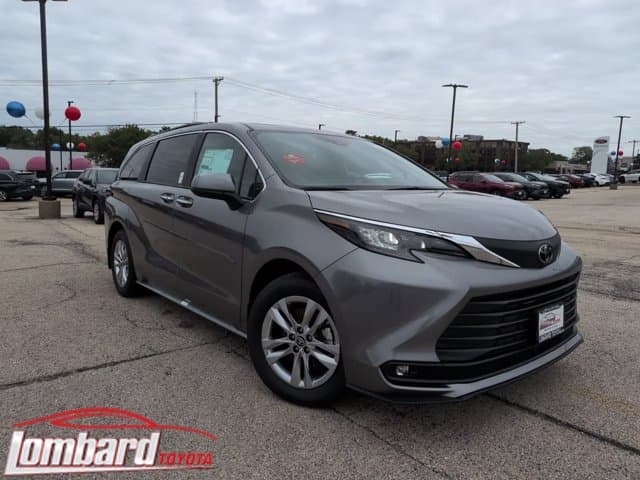 2026 Toyota Sienna XLE — photo 1 of 32