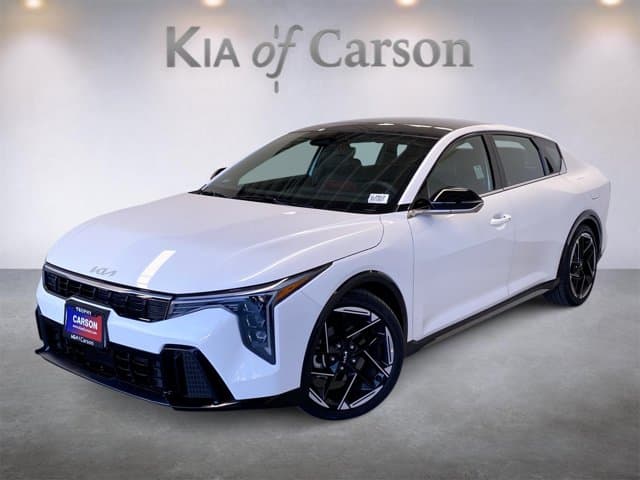 2026 Kia K4 GT-Line — photo 1 of 33