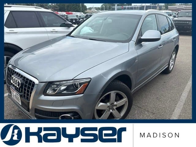 2011 Audi Q5 3.2L Premium Plus — photo 1 of 4