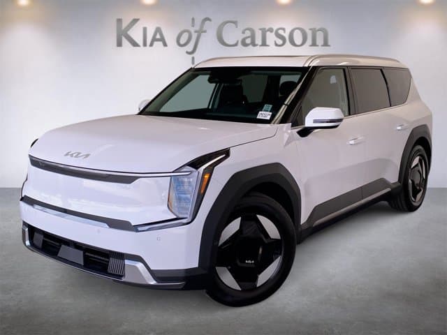 2026 Kia EV9 Wind — photo 1 of 36