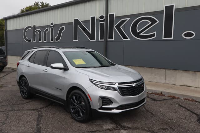 2022 Chevrolet Equinox RS — photo 1 of 29