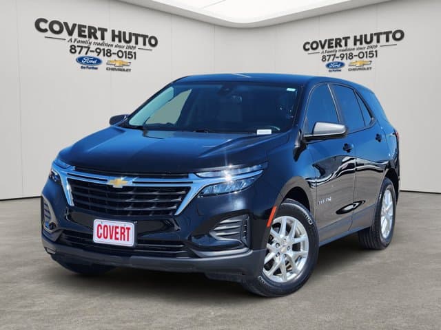 2024 Chevrolet Equinox LS — photo 1 of 32