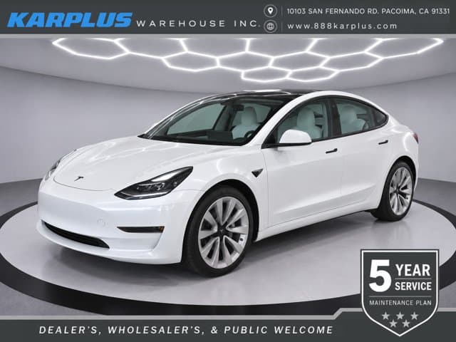 2021 Tesla Model 3 Standard Range Plus — photo 1 of 4