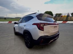Extra Photo