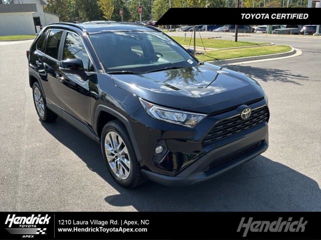 2020 Toyota RAV4 XLE Premium — photo 1 of 35
