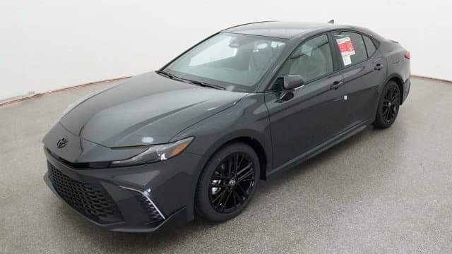 2026 Toyota Camry SE — photo 1 of 32