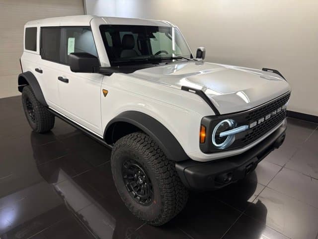 2026 Ford Bronco Badlands — photo 1 of 43