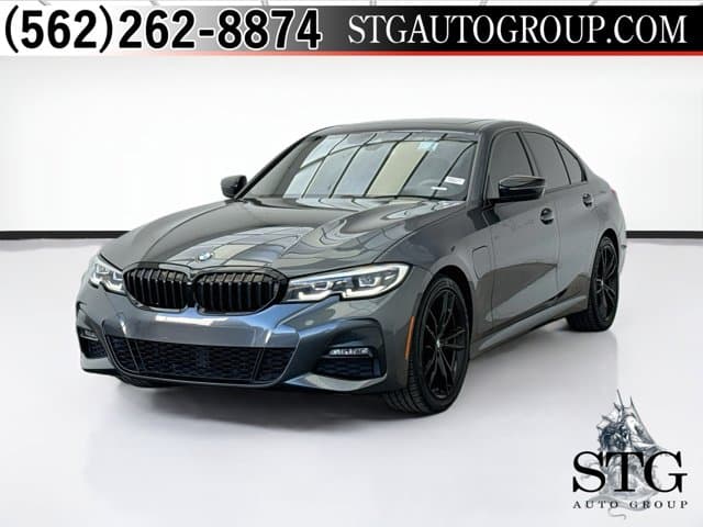 2021 BMW 3 Series 330e — photo 1 of 21