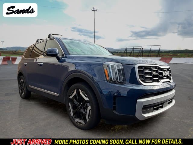 2024 Kia Telluride S — photo 1 of 14