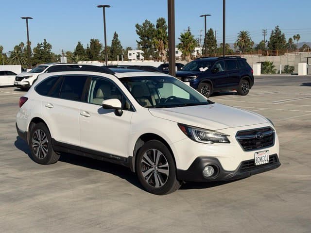 2018 Subaru Outback Limited — photo 1 of 4