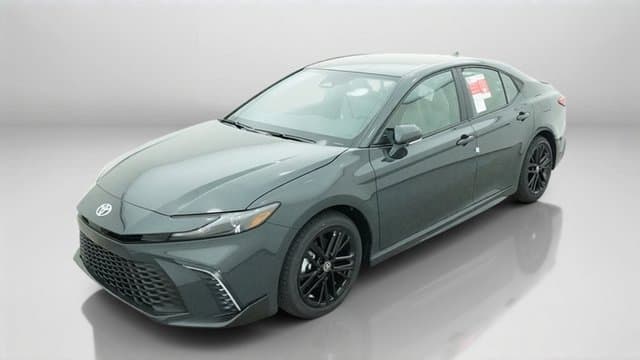 2026 Toyota Camry SE — photo 1 of 46