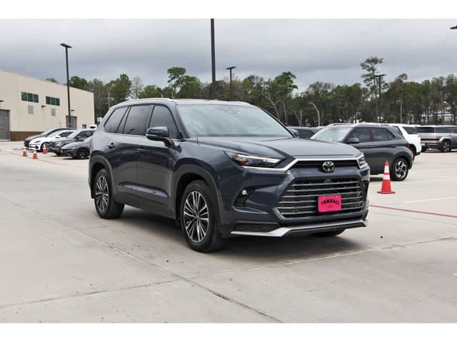 2026 Toyota Grand Highlander Base — photo 1 of 32