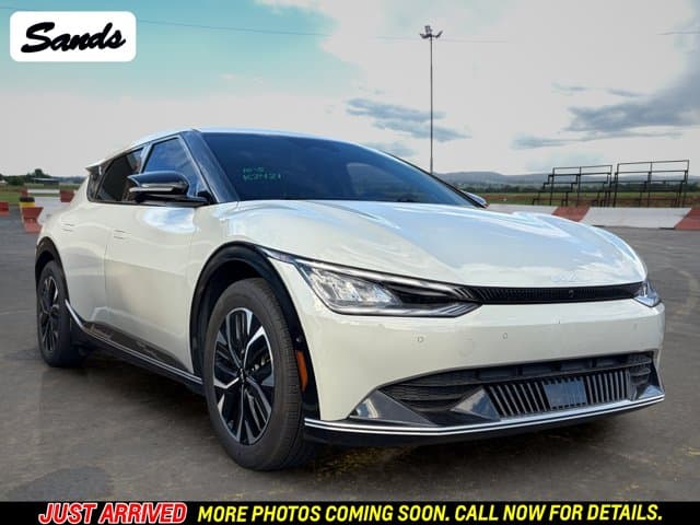 2024 Kia EV6 Wind — photo 1 of 14