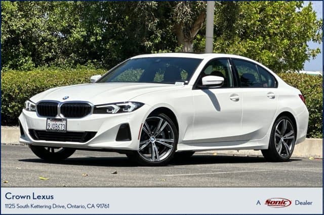 2023 BMW 3 Series 330i — photo 1 of 34