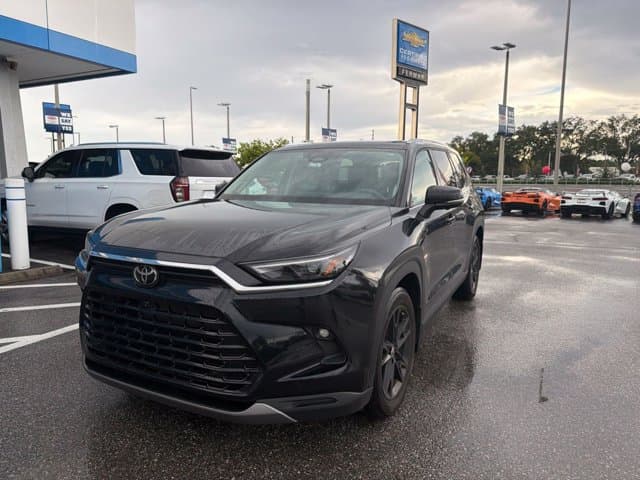 2024 Toyota Grand Highlander Base — photo 1 of 21