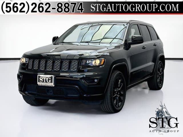2022 Jeep Grand Cherokee WK Laredo X — photo 1 of 20