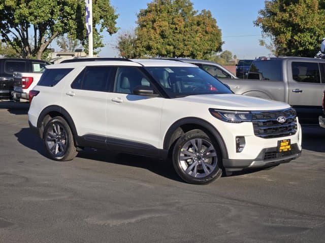 2027 Ford Explorer Active w/200A Pkg — photo 1 of 18