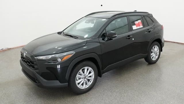 2026 Toyota Corolla Cross LE — photo 1 of 32
