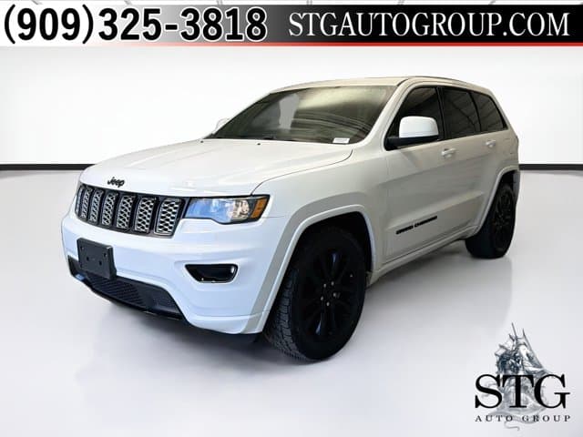 2018 Jeep Grand Cherokee Altitude — photo 1 of 16