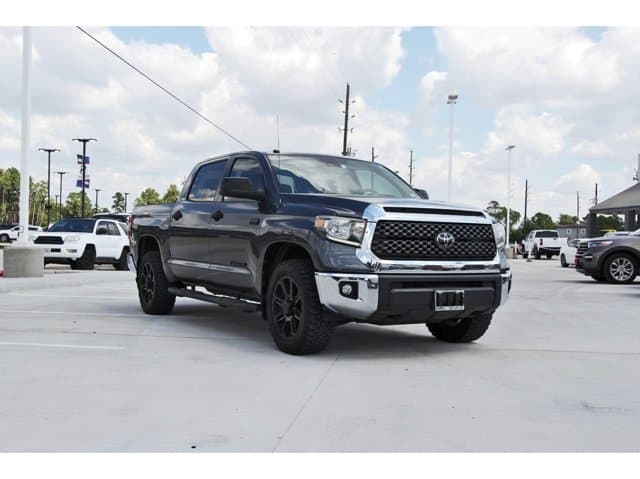 2019 Toyota Tundra 4WD SR5 — photo 1 of 34